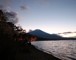 山中湖 夕焼けの渚 展望台付近で見る富士山の絶景。無料駐車場の空き状況は？