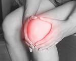 肘と膝の皮膚がヒリヒリして痛い 外傷なしでも痛い原因は神経痛？