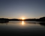 箱根 芦ノ湖で夕日を望む。夕焼けビュースポット