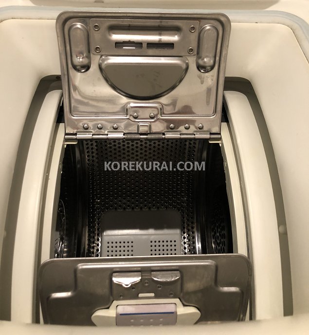 シンガポール ホテル 洗濯機　ドラム 蓋　開ける
